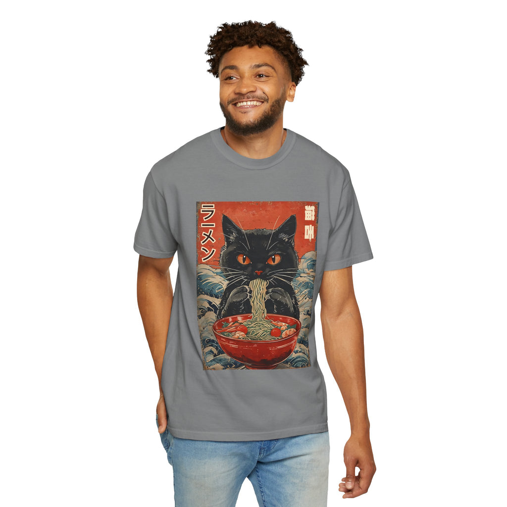 Japanese Cat Eating Ramen T-shirt