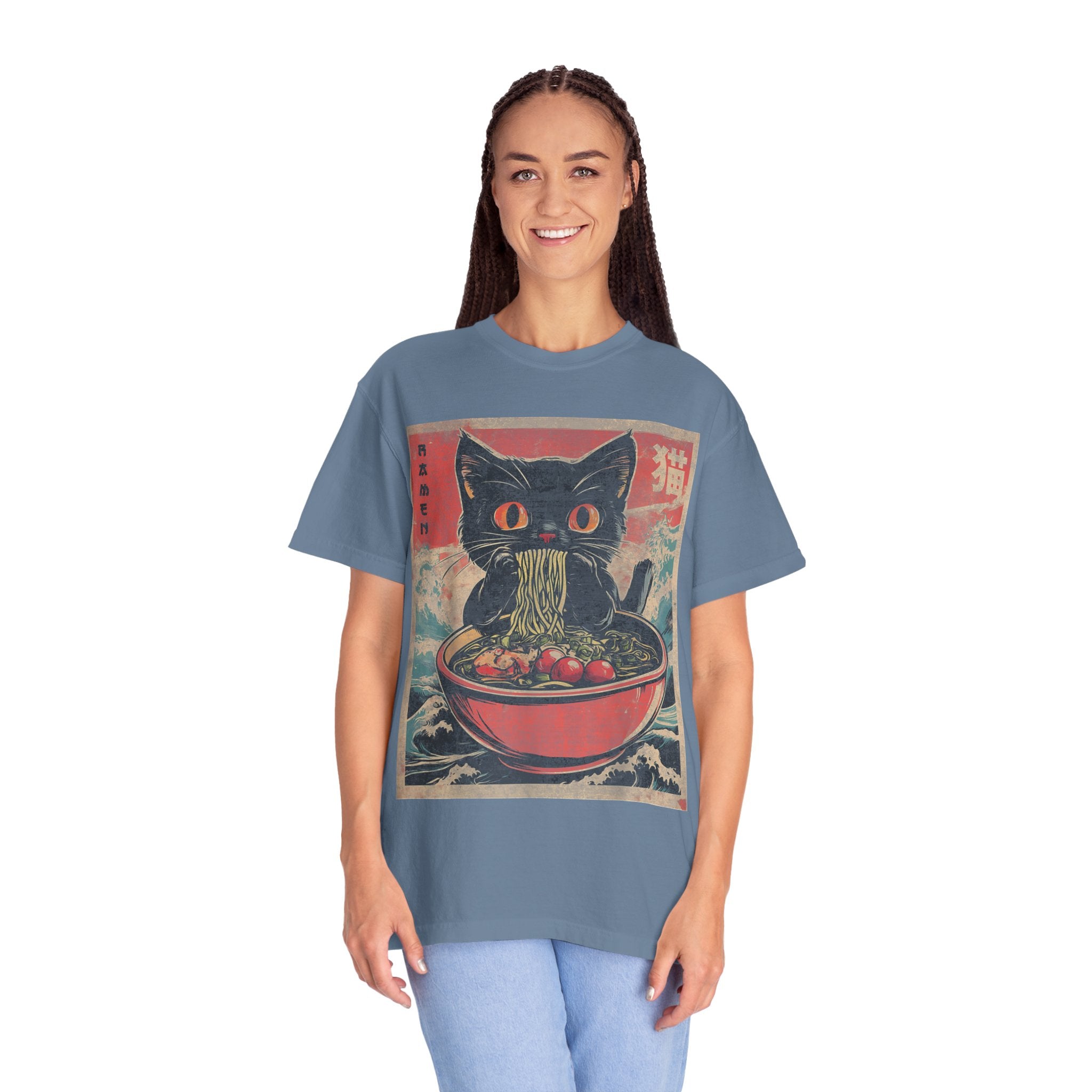 Anime Cat Eating Ramen – Japanese Kawaii Neko Food  T-shirt