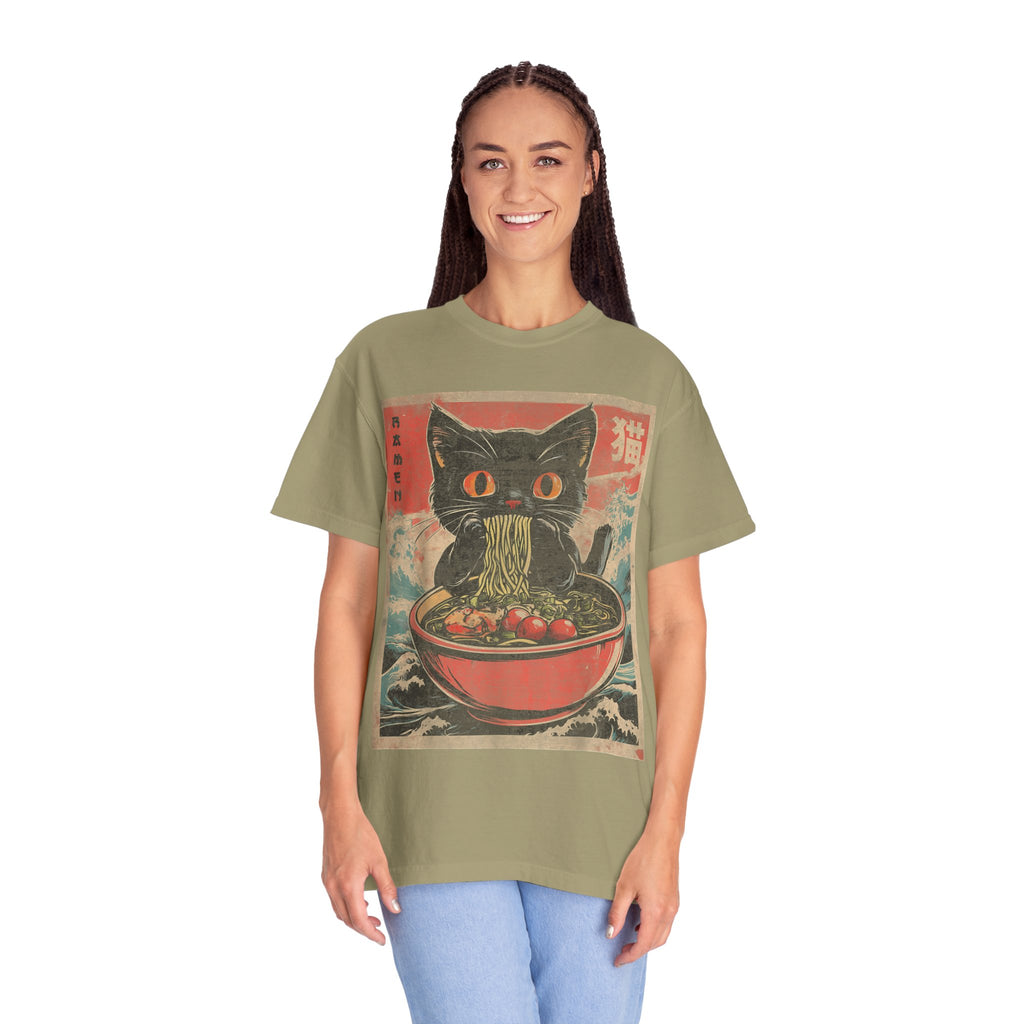 Anime Cat Eating Ramen – Japanese Kawaii Neko Food  T-shirt