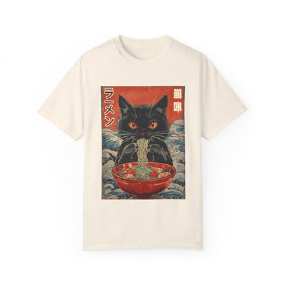 Japanese Cat Eating Ramen T-shirt