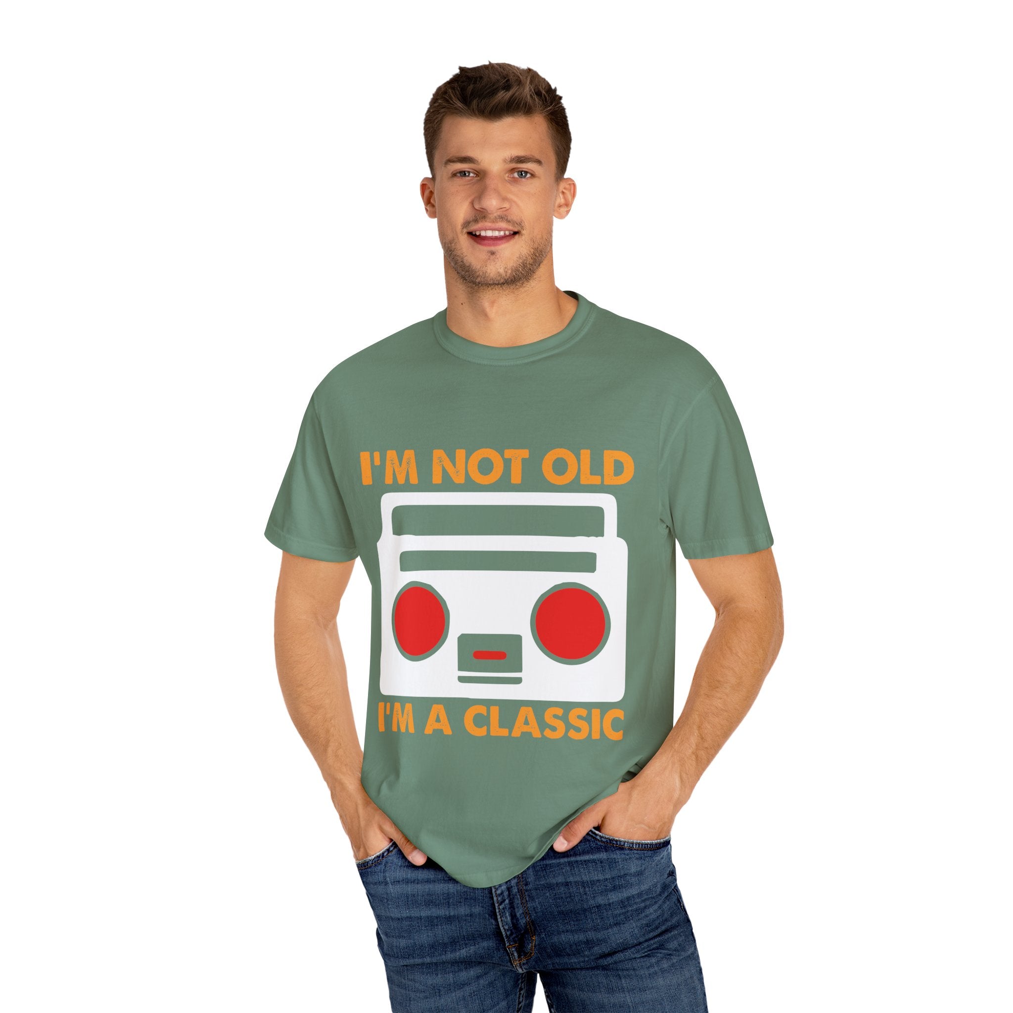 I'm Not Old, I'm a Classic – Retro Music Boombox T-shirt