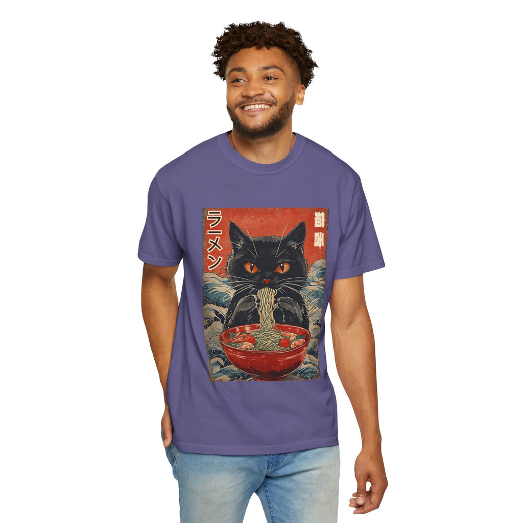 Japanese Cat Eating Ramen T-shirt