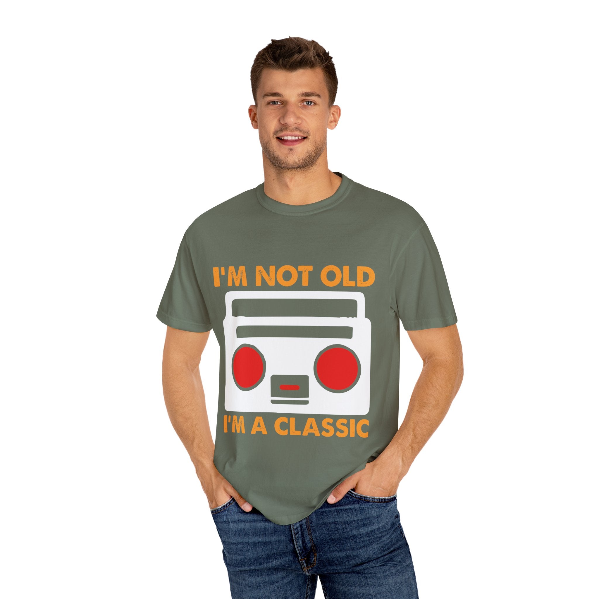 I'm Not Old, I'm a Classic – Retro Music Boombox T-shirt