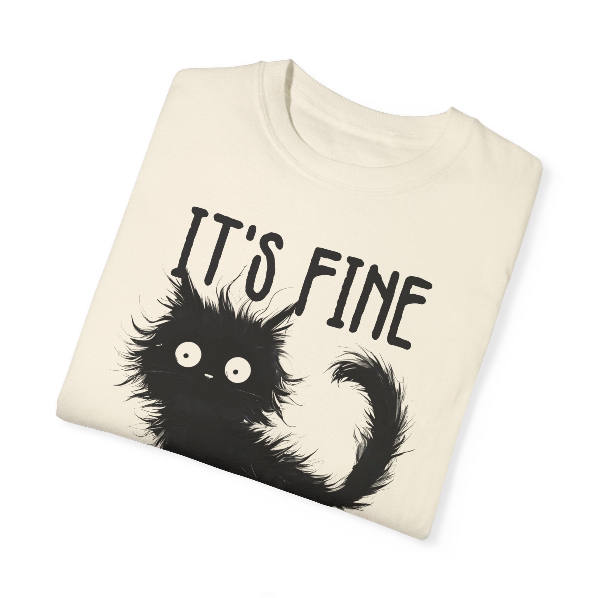 I’m Fine, It’s Fine, Everything Is Fine Funny Cat Kitten T-Shirt