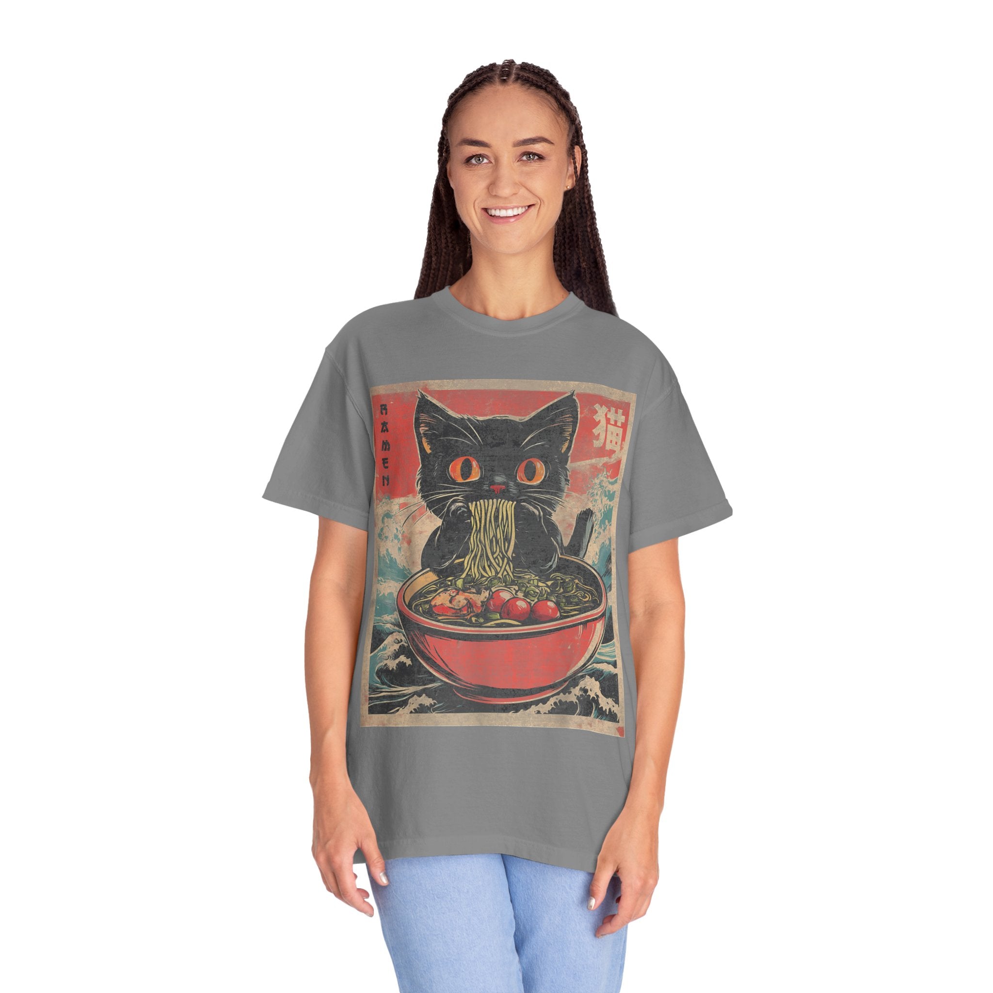 Anime Cat Eating Ramen – Japanese Kawaii Neko Food  T-shirt